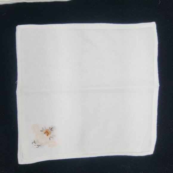 Shear Machine Embroidered Table Runner Mats Napkins Vintage Brown Roses - Picture 6 of 11